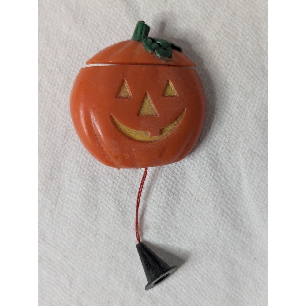Vintage HALLOWEEN pumpkin pull string jack o lantern pin ghost boo